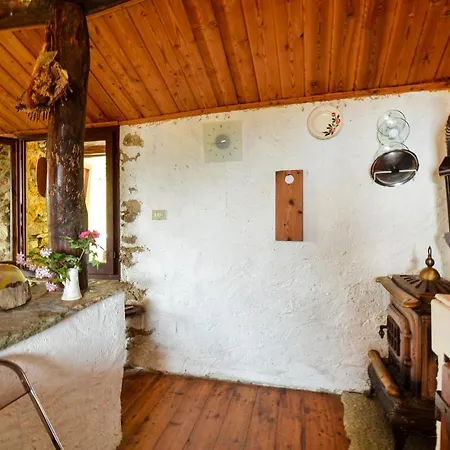 Сasa de vacaciones In Frassinetto With 1 Bedrooms *